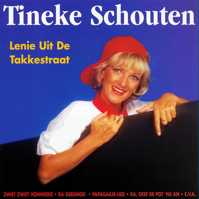 Tineke Schouten als Lady Lachebek - De Babbelende Papegaai