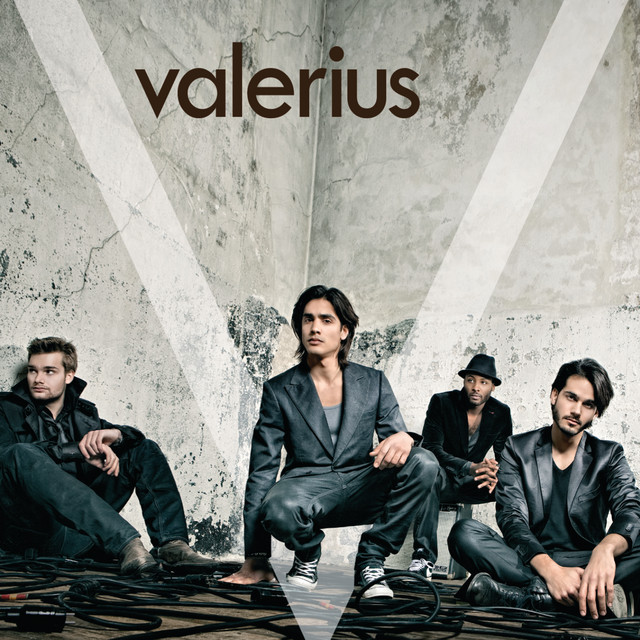 Valerius - She Doesn`t Know